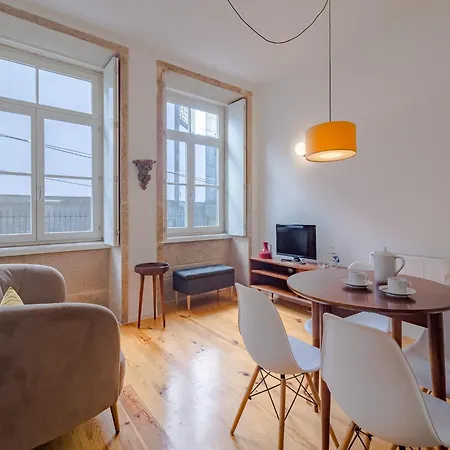 Charming Studio, Ideal For Smaller Groups