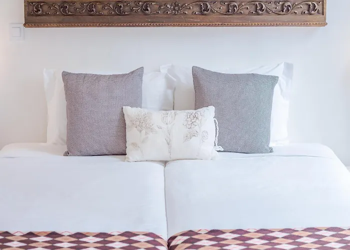 Charming Studio, Ideal For Smaller Groups Апартаменты *