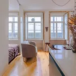 Charming Studio, Ideal For Smaller Groups 아파트
