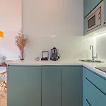 아파트 Charming Studio, Ideal For Smaller Groups *