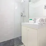 Charming Studio, Ideal For Smaller Groups 아파트